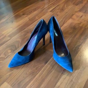 BCBG suede pumps